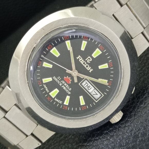 Vintage 1986 Ricoh Automatic Mens Silver Watch W/daydate & Green accents - Picture 1 of 10